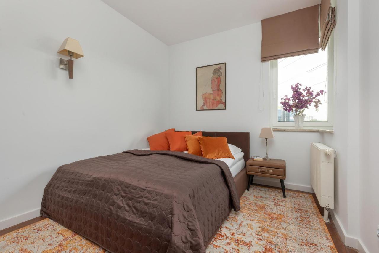 Cozy Near Airport By Renters Варшава