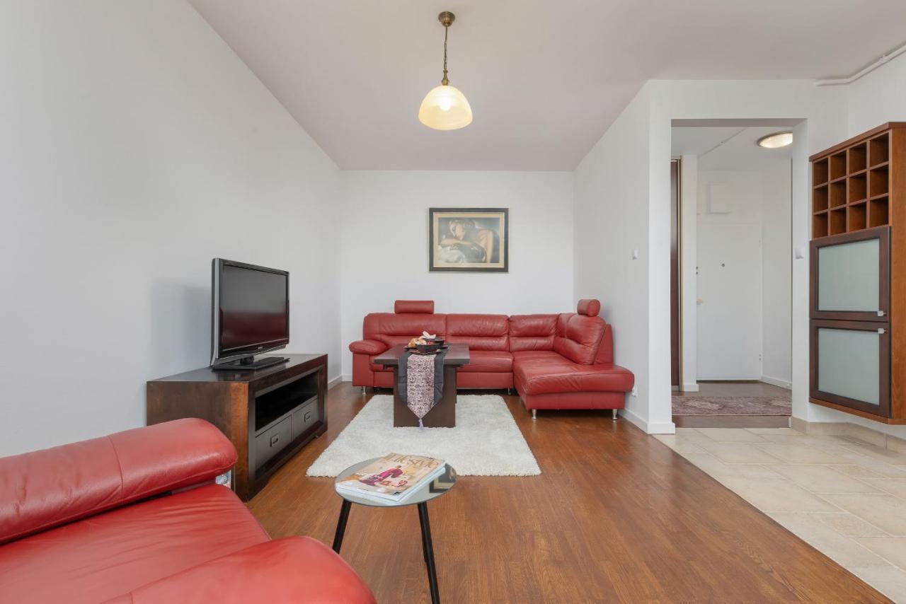 Cozy Near Airport By Renters Апартаменти *
