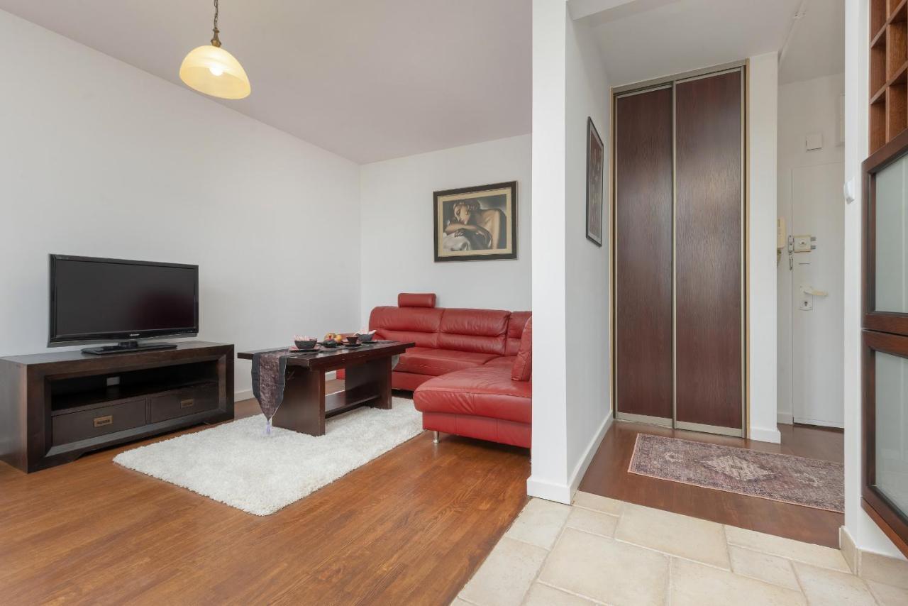 Cozy Near Airport By Renters Апартаменти *